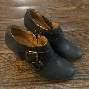 Clark’s Boots, Black